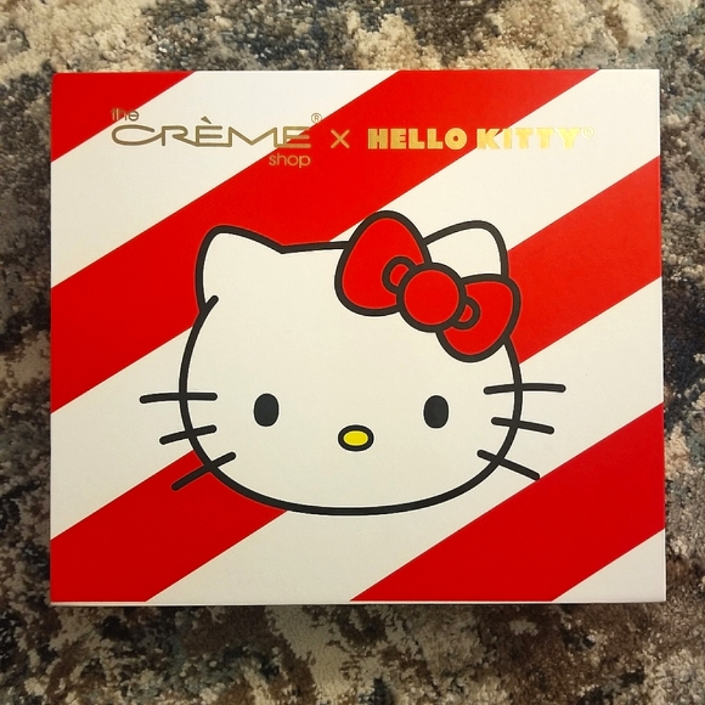 The CREME Shop Hello Kitty Sanrio Holiday Christmas Pamper Spa Kit Gift Set NWT